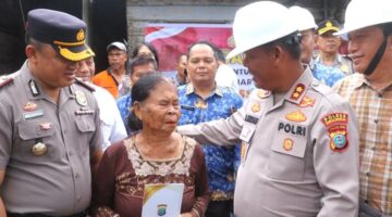Jelang Hari Bhayangkara ke-80, Kapolres Simalungun Gelar Bedah Rumah: Nenek 76 Tahun Sambut Harapan Baru